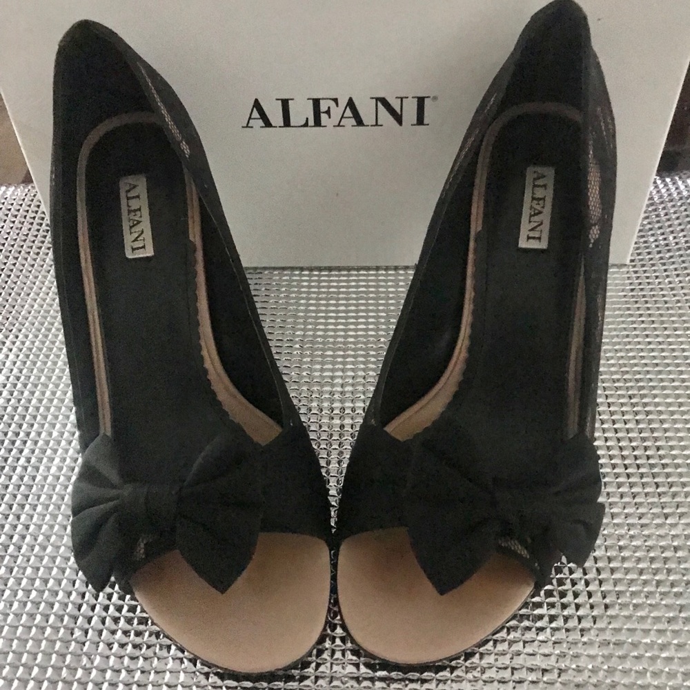 Alfani Peep Toe Lace Sandals 6.5